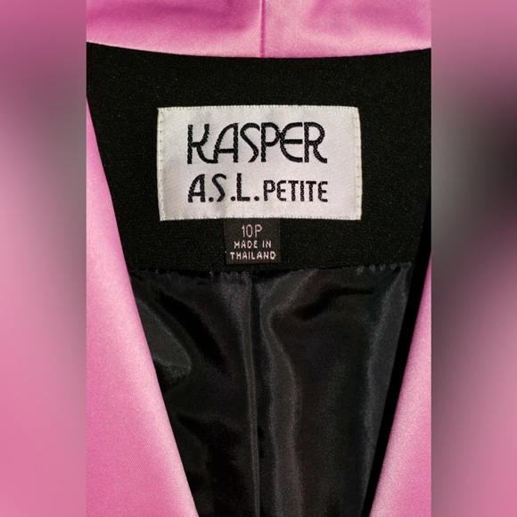 BLACK + PINK VINTAGE SKIRT SUIT - Picture 16 of 16